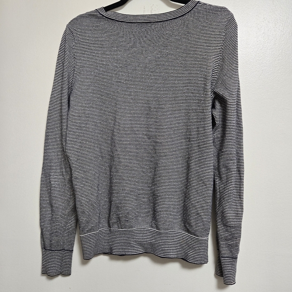 Talbots Black And White Sparkly Metallic Button Front Cardigan Size Medium - Picture 6 of 6